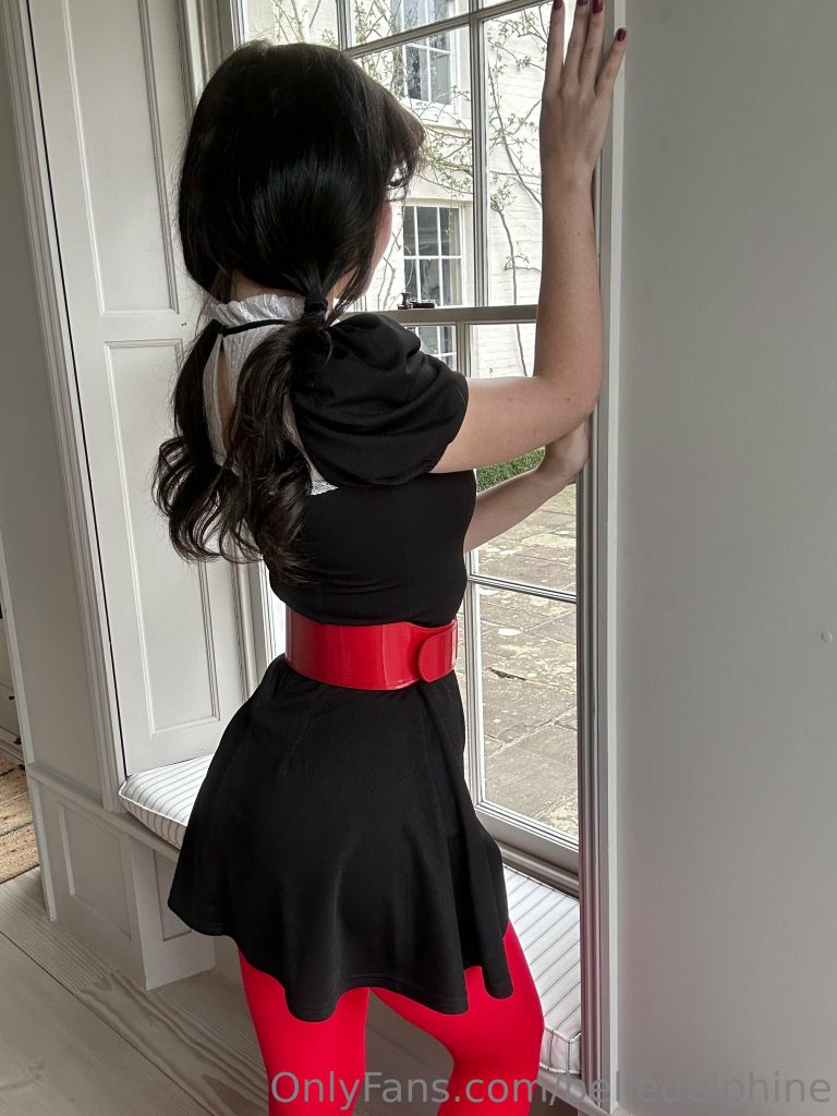 Belle Delphine Onlyfans 2023 Pt 12 Museum Outfit - Hentai Senpai's Paradise